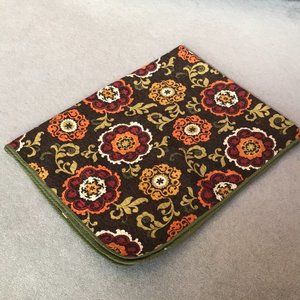 Floral Lightweight Quilt